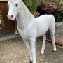 Gartenfigur Pferd lebensgross - Schimmel, verstärkt zum draufsitzen 5