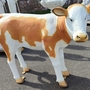 Gartenfigur Kalb Figur lebensgross Simmentaler Fleckvieh 121 cm lang