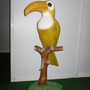 XXL Papagei Gartenfigur: Tukan Figur gross auf Stange, 111 cm hoch
