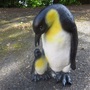 Deko Vogel Figuren für den Garten, Pinguin mit Küken, 39 cm hoch