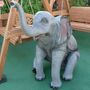 Dekoelefant, Jungtier sitzend, 160 cm hoch 5