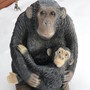 Affenfigur Deko Figur Affe Schimpanse mit Baby 2