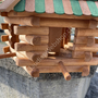 Grosses Holz Vogelfutterhaus zum Aufhängen, teak-grün, Höhe 52cm, Ø65cm 6