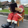 Weihnachtsdeko Outdoor - Deko Weihnachtsmann gross für Aussen auf Stuhl